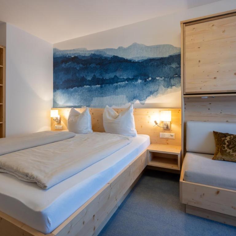 Familienhotel Botenwirt - Vierbettzimmer mit Balkon - 4