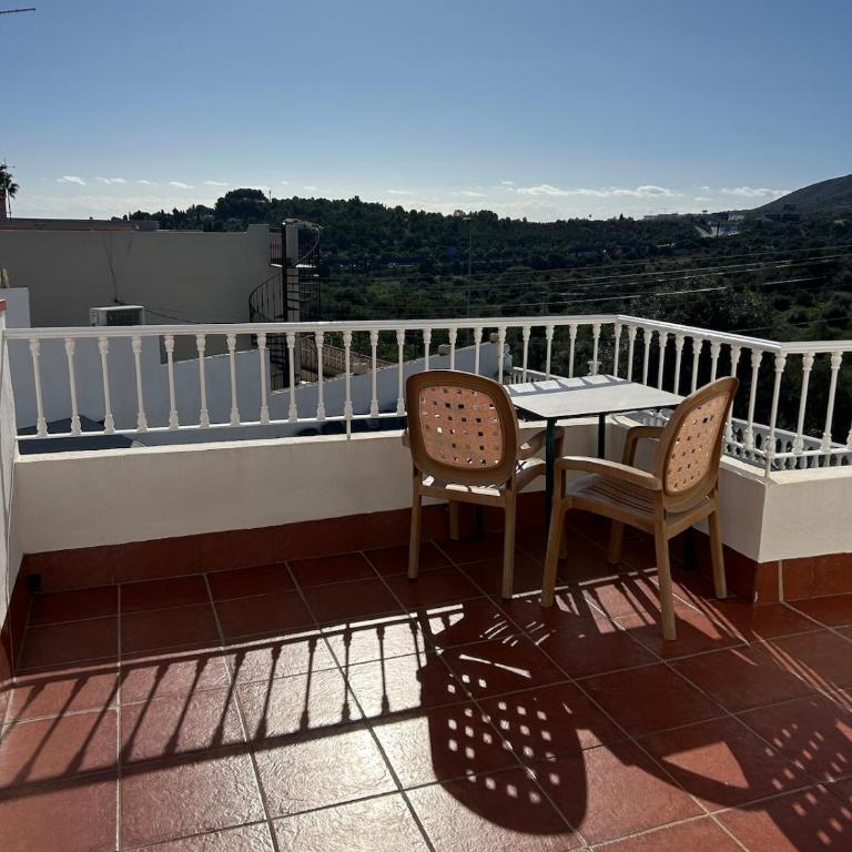 MALAGA,VILLA FAMARA,10 personas,CERCA DE LA PLAYA CON PISCINA,7 CAMAS,CAFE DE CORTESIA GRATIS - Villa - 43