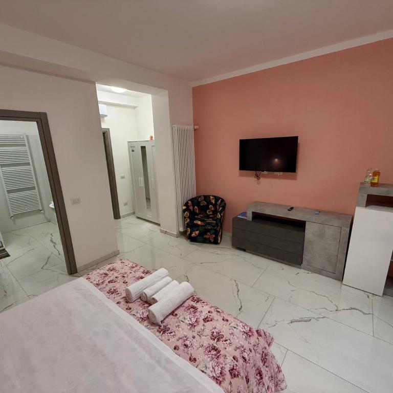 Luna Guest House - Camera Tripla Luxury - 23