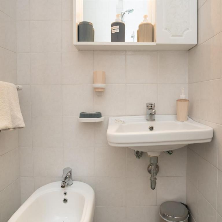 Casa Gioia - Appartamento con 1 Camera da Letto - 14