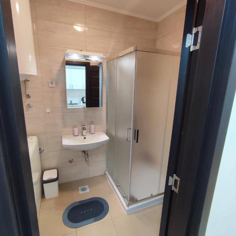 Westera - One-Bedroom Apartment - 11