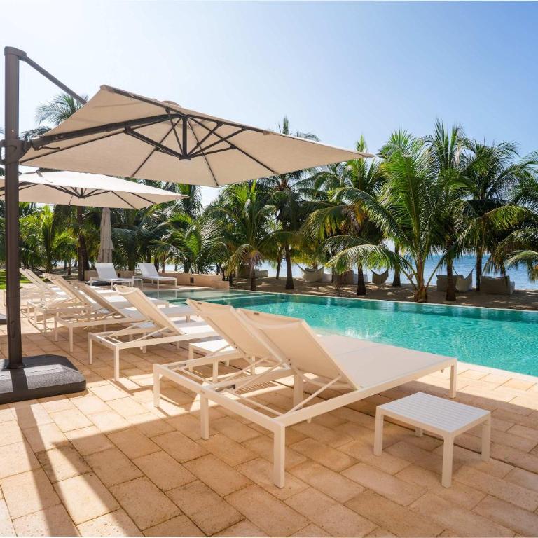 Premium Beachfront - 3BR - Heated Infinity Pool - Apartment - 48