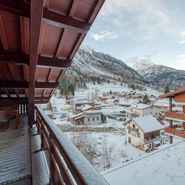 Appartement LE BUET skis aux pieds, piscine & Spa - Appartement 2 Chambres - 16