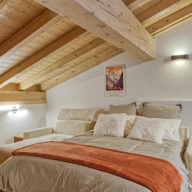 Appartement LE BUET skis aux pieds, piscine & Spa - Appartement 2 Chambres - 9