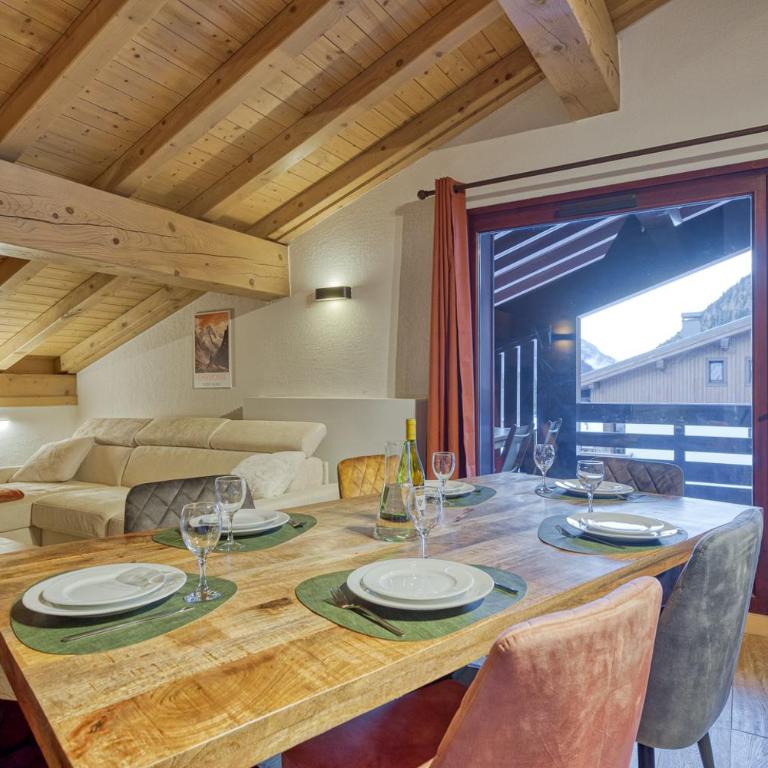 Appartement LE BUET skis aux pieds, piscine & Spa - Appartement 2 Chambres - 3