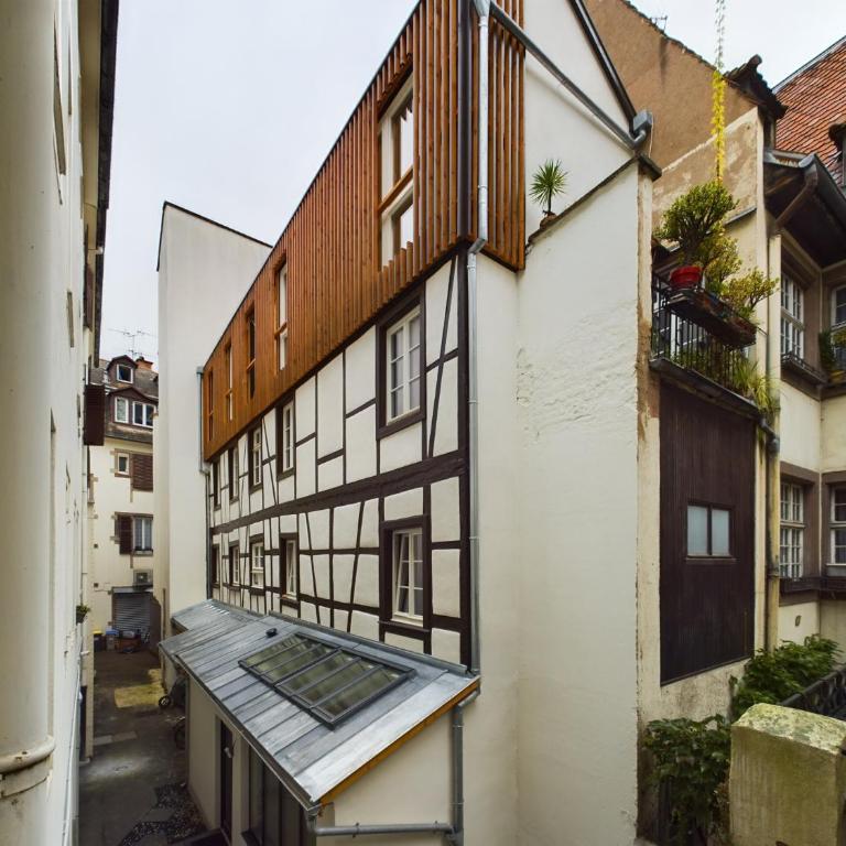 Charmant 2 pièces très calme aux pieds de la Cathédrale - One-Bedroom Apartment - 16