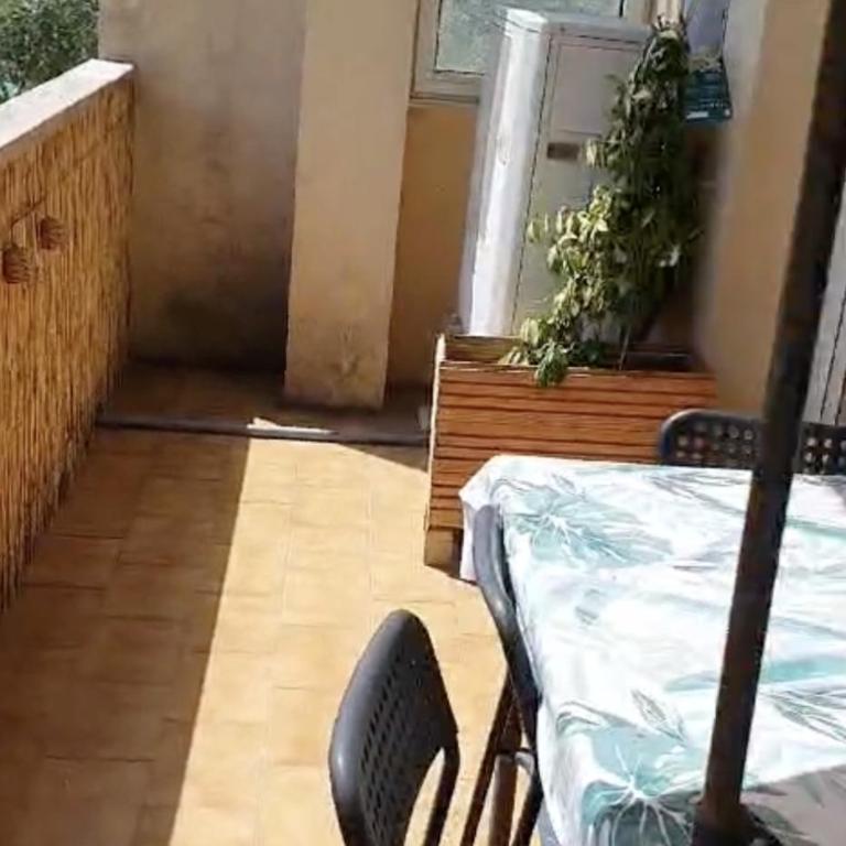 Magnifique T4 Uzès au calme - Appartement 3 Chambres - 37