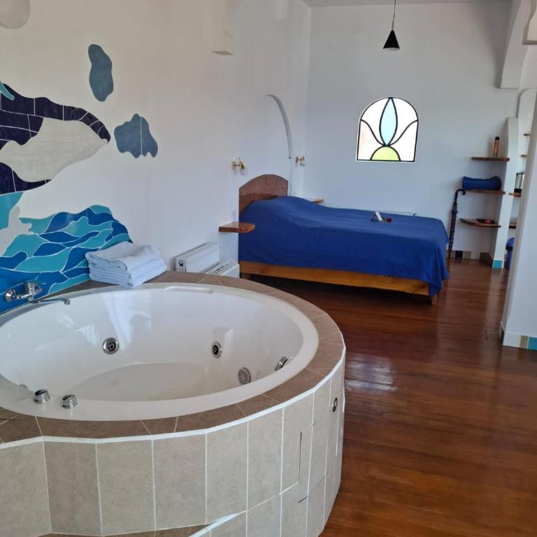 Hotel La Cupula - Suite Deluxe con bañera de hidromasaje - 2