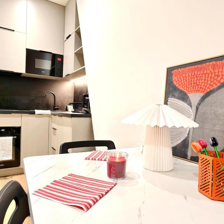 Cozy Latin Quarter Stay near the Seine & Metro & For 4 N6-10 - Appartement 1 Chambre - 10