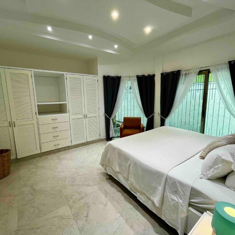 Spectacular Private House - Villa - 42