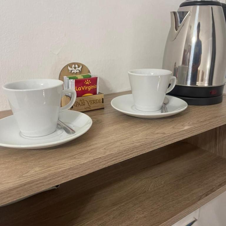 Hotel Palo Verde - Habitación Triple con balcón - 1