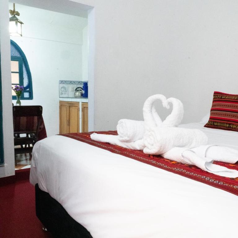 HOTEL PALACE DIAZ inn - King Room with Balcony - 3