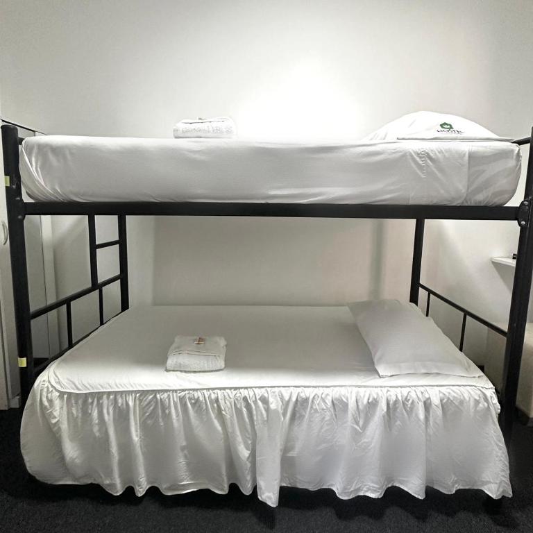 Hostel Prada - Habitación Familiar con baño compartido - 4