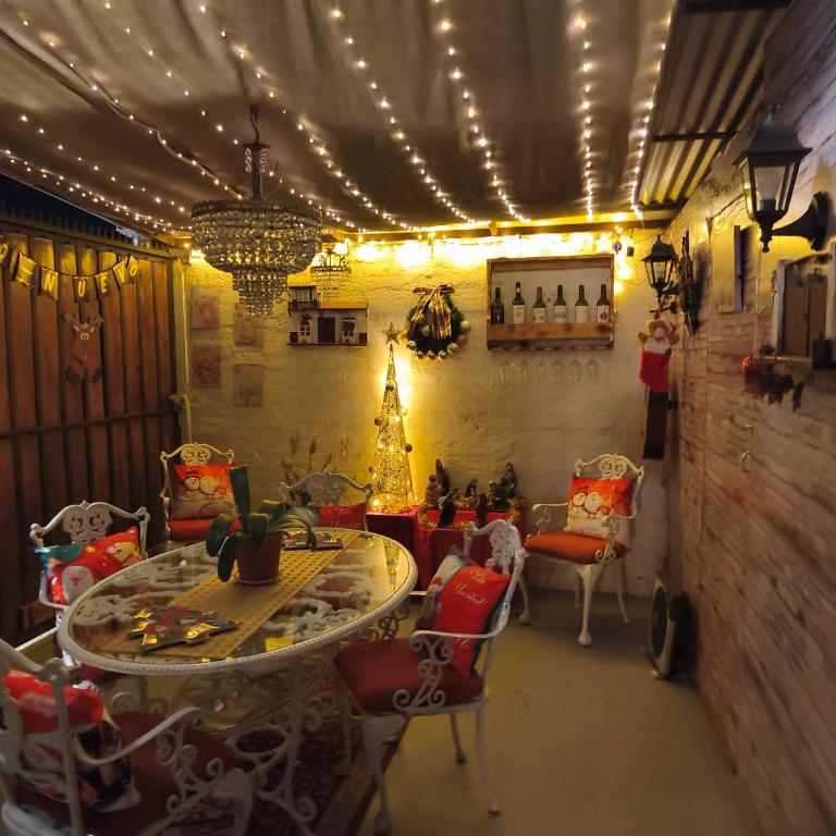 La Ruta del Jazz - Standard Double Room with Shared Bathroom - 6