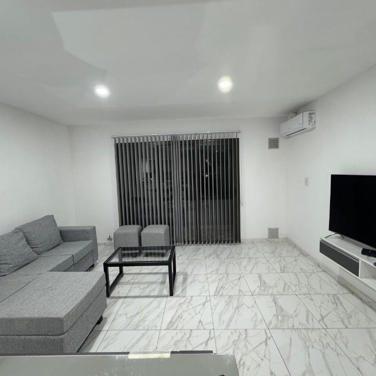 La Roca - One-Bedroom Standard Apartment - 9