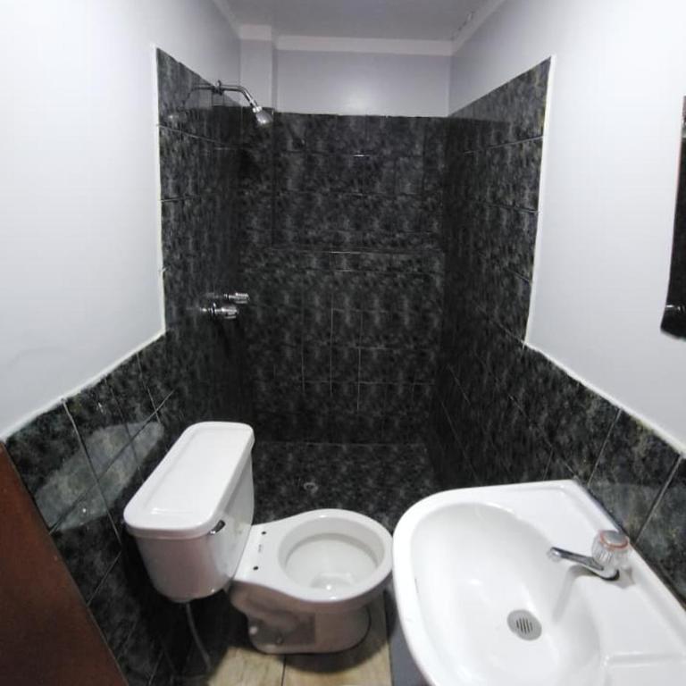 Hostal Paris 3 Visita Lima con excelente ubicación, wifi gratis y vistas en - Suite Familiar Deluxe - 9