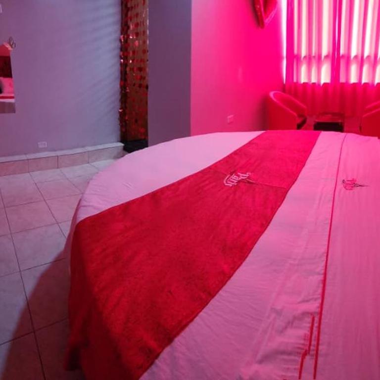 Hostal Paris 3 Visita Lima con excelente ubicación, wifi gratis y vistas en - Suite Familiar Deluxe - 6