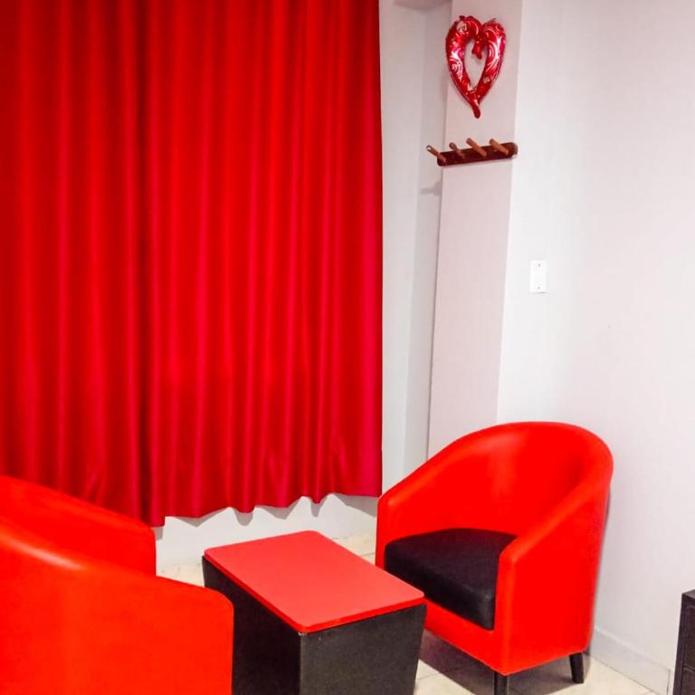 Hostal Paris 3 Visita Lima con excelente ubicación, wifi gratis y vistas en - Suite Familiar Deluxe - 2