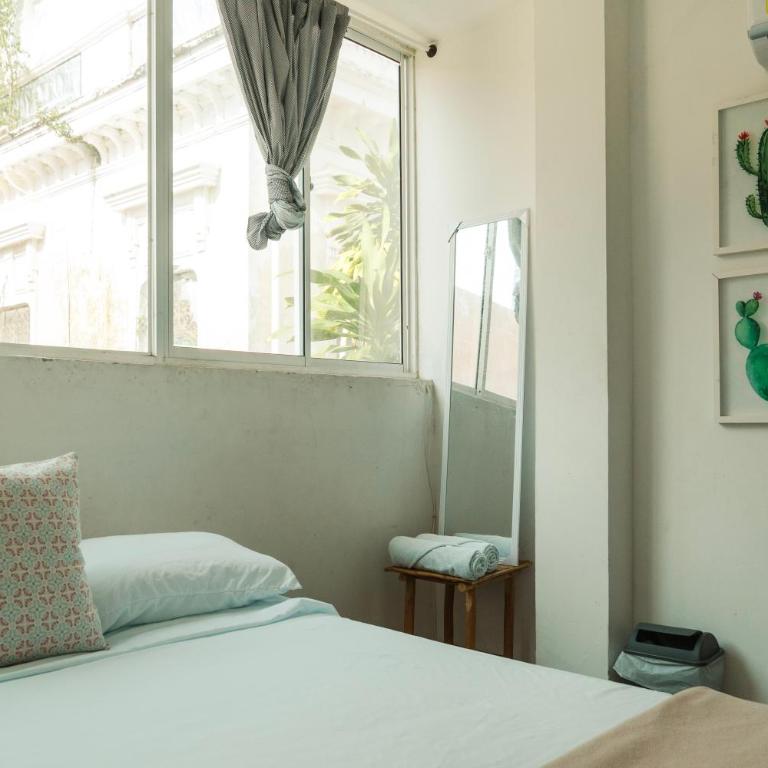 MANGO BiCHE - HOUSE - Habitación Doble Estándar con baño compartido - 3