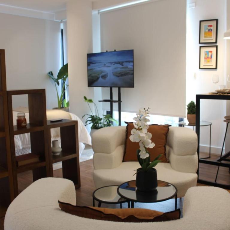 More deluxe sol - One-Bedroom Apartment - 29