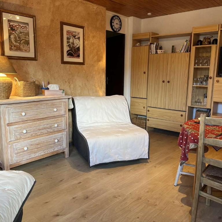 Appartement cosy, balcon ouest, calme, parking inclus - FR-1-330B-227 - Appartamento - 2