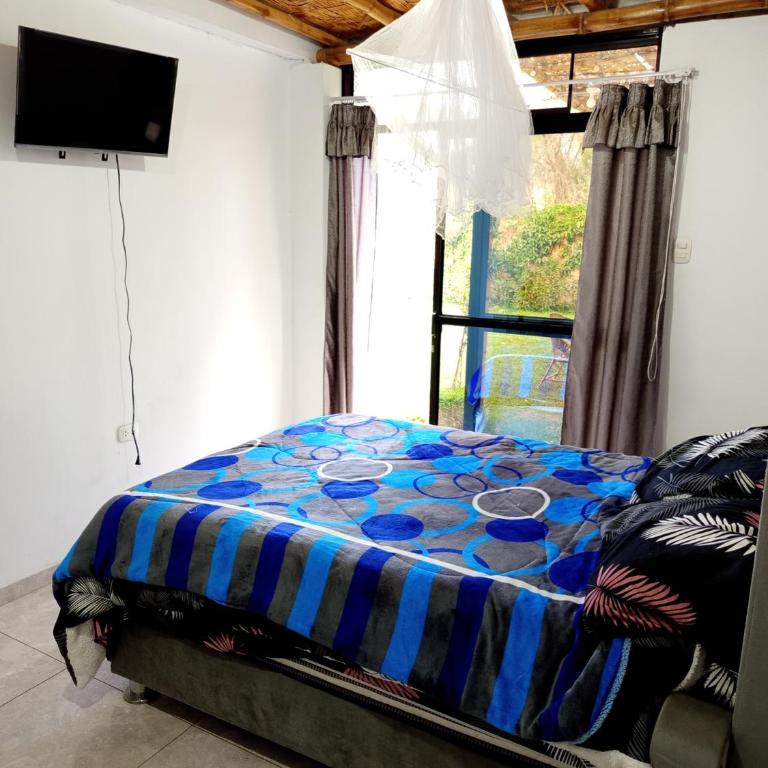 Casa rústica - Three-Bedroom House - 11