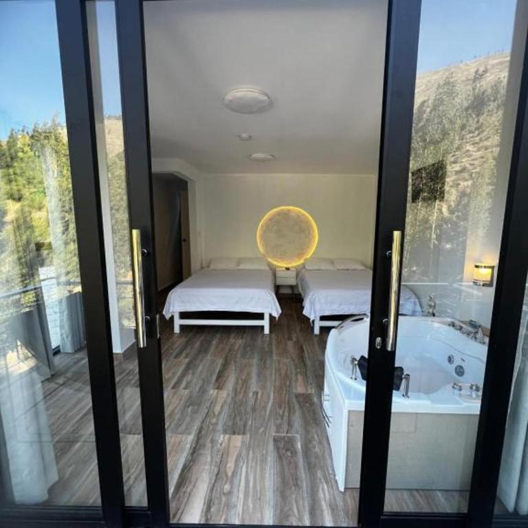 Xaxa Lodge - Twin Room with Mountain View - 9
