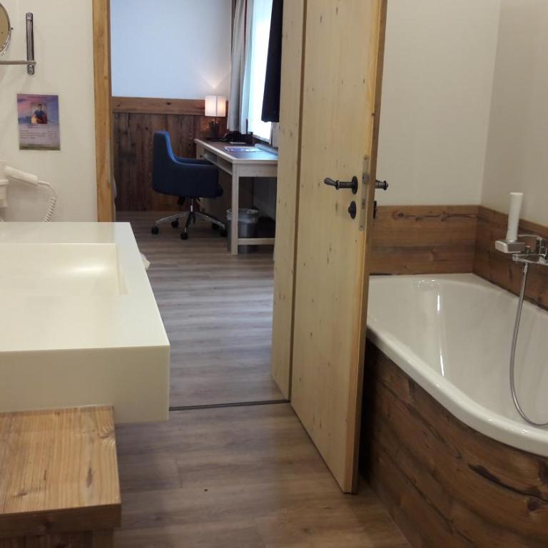 Hotel Restaurant Neu Meran - Kleines Doppelzimmer - 5