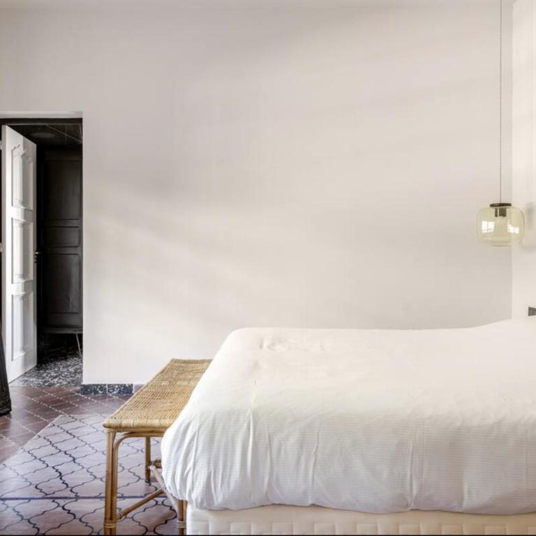 Villa, piscine et vue mer exceptionnelle à Nice - Maison 4 Chambres - 37