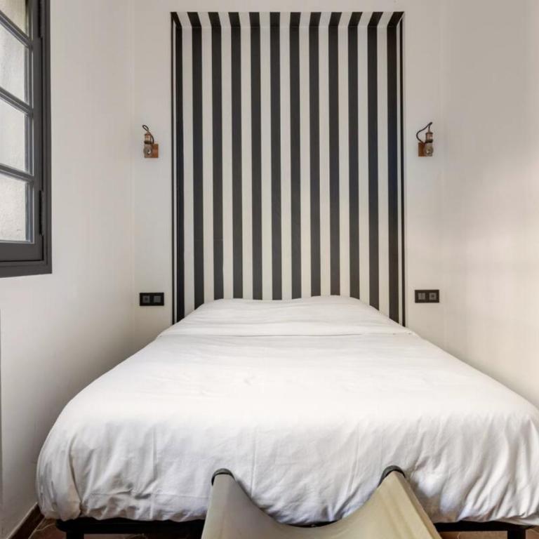 Villa, piscine et vue mer exceptionnelle à Nice - Maison 4 Chambres - 36