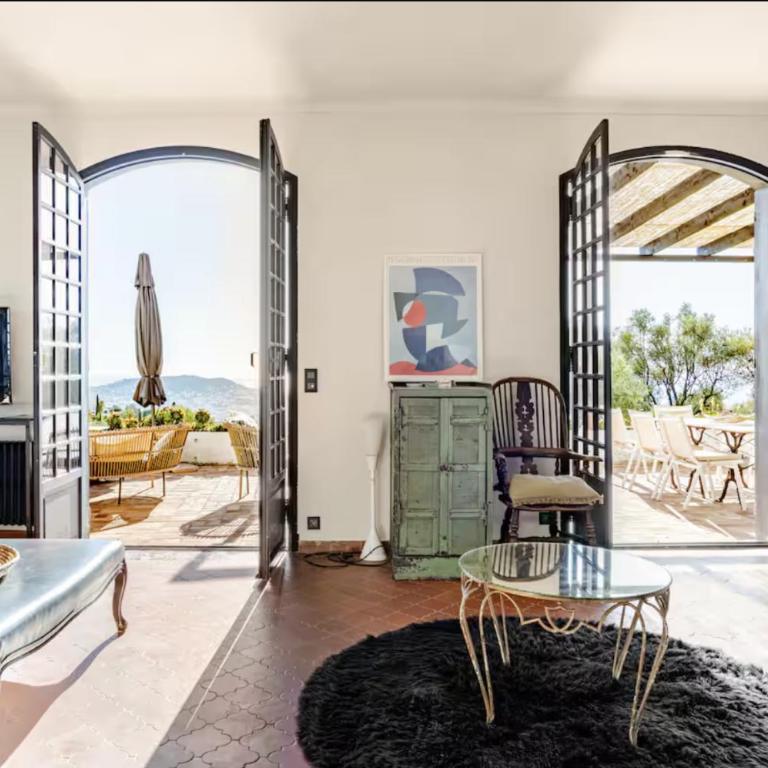Villa, piscine et vue mer exceptionnelle à Nice - Maison 4 Chambres - 7
