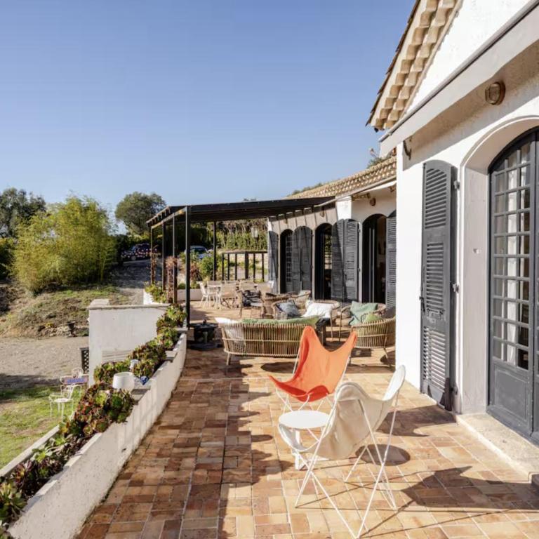 Villa, piscine et vue mer exceptionnelle à Nice - Maison 4 Chambres - 10