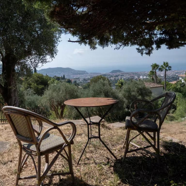 Villa, piscine et vue mer exceptionnelle à Nice - Maison 4 Chambres - 67