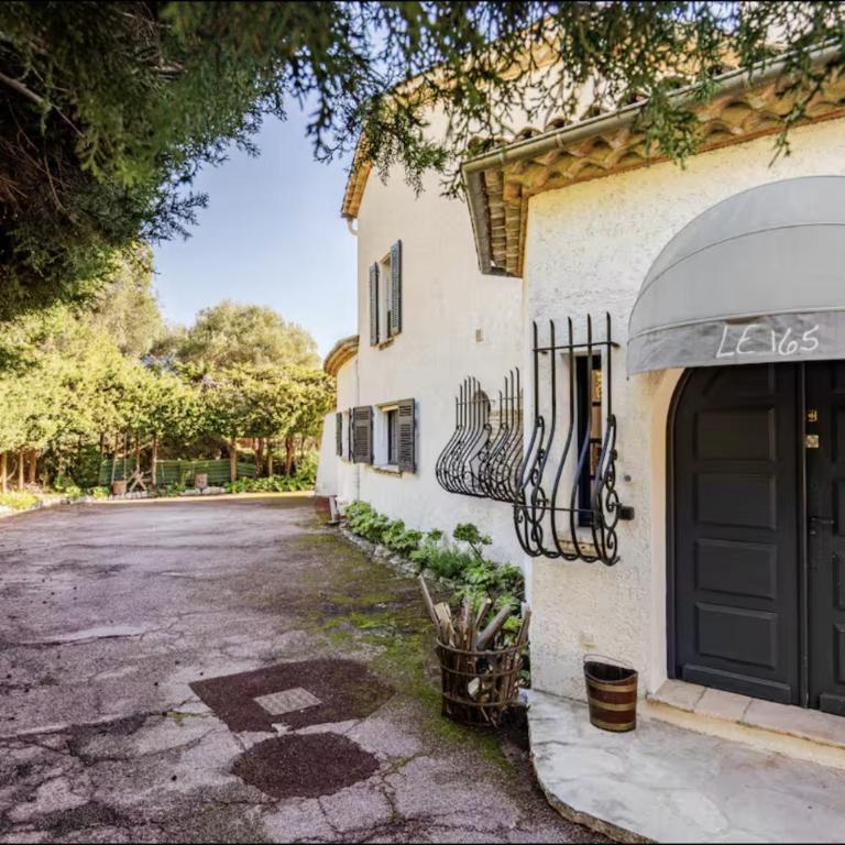 Villa, piscine et vue mer exceptionnelle à Nice - Maison 4 Chambres - 68