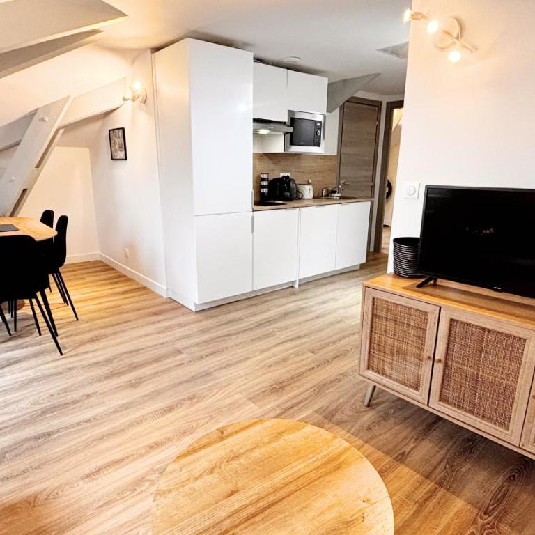 Proche gare, 5min Plage du Midi, T3, 6 personnes By Palmazur Vacances - Apartment mit 2 Schlafzimmern - 16