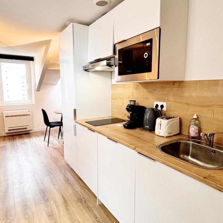 Proche gare, 5min Plage du Midi, T3, 6 personnes By Palmazur Vacances - Apartment mit 2 Schlafzimmern - 13