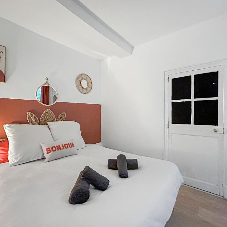 T2 rénové avec terrasse, spa et charme central - Appartement 1 Chambre - 17