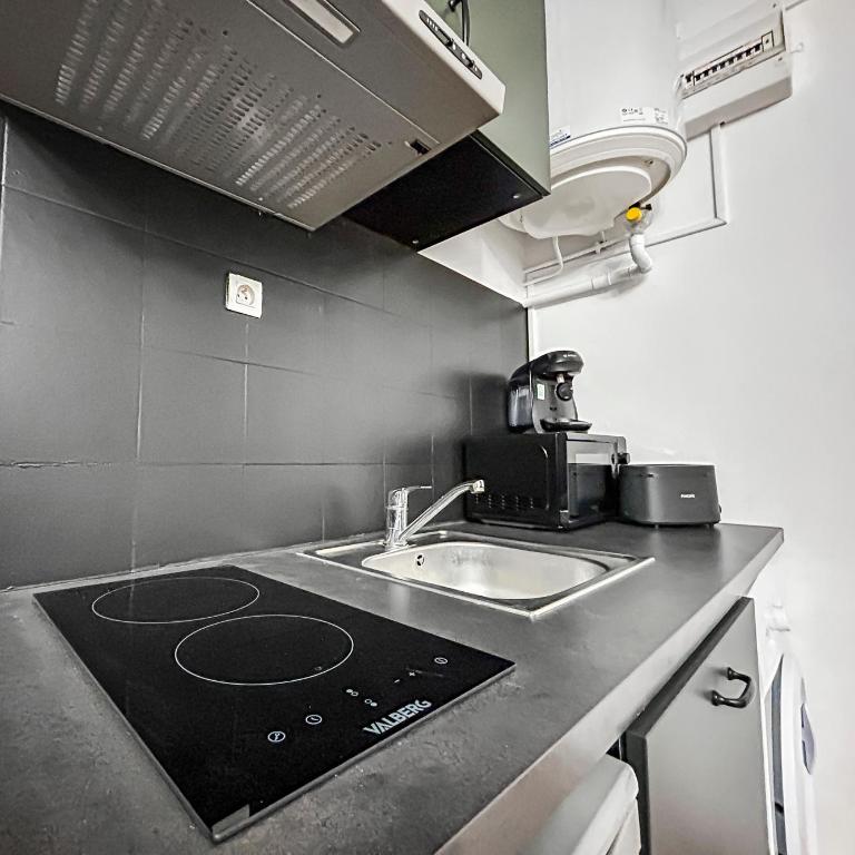 T2 rénové avec terrasse, spa et charme central - Appartement 1 Chambre - 13