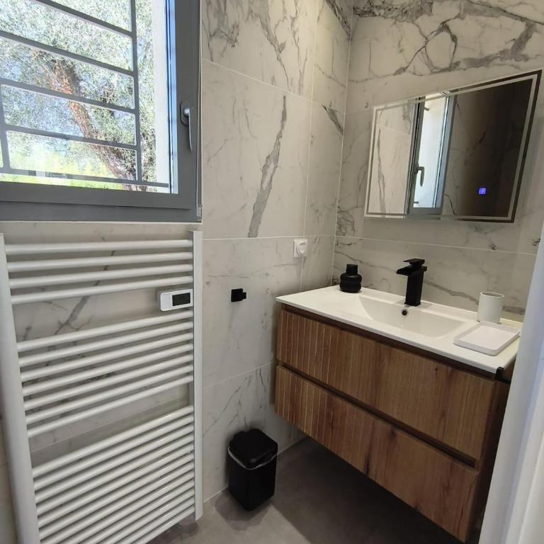 Villa contemporaine 170 m2 havre de paix piscine - Villa - 28