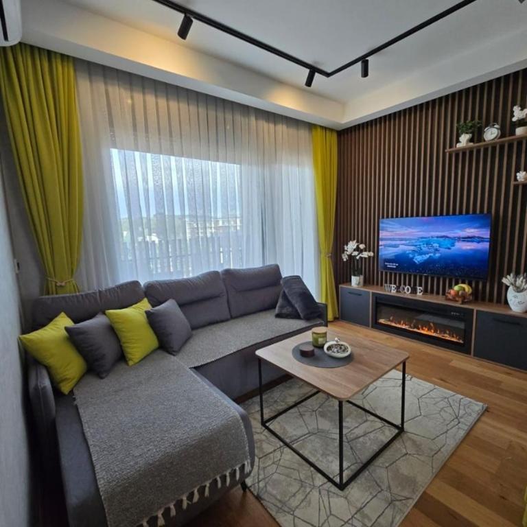 Apartmani Balkan Square - Studio Apartment with Balcony - 3
