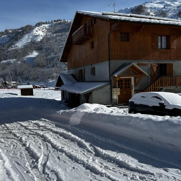 Beautiful apartment in independent chalet, facing mythical Col du Galibier - Apartment mit 2 Schlafzimmern - 2