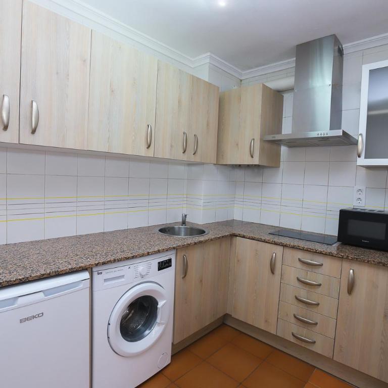 DIFFERENTFLATS Decathlon II - One-Bedroom Apartment - 5