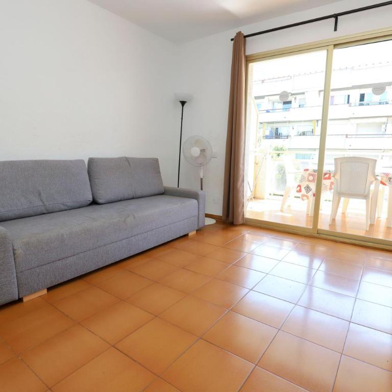 DIFFERENTFLATS Decathlon II - One-Bedroom Apartment - 8