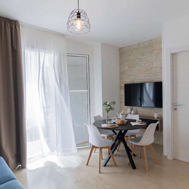 Elegante appartamento ristrutturato a pochi passi dal mare e dal centro - Appartement 1 Chambre - 27