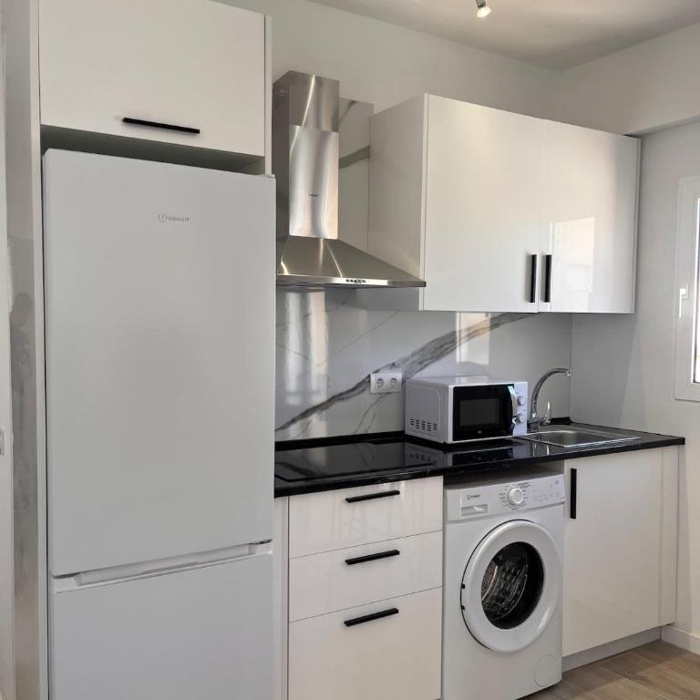 Apartamento moderno en Almería centro - Two-Bedroom Apartment - 18