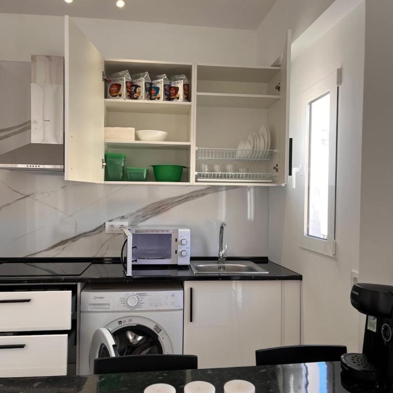 Apartamento moderno en Almería centro - Two-Bedroom Apartment - 19