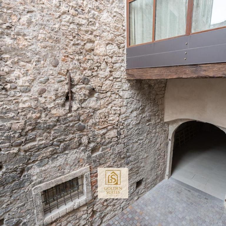 GoldenSuitesItaly Duomo Luxury Apartment 1 - One-Bedroom Apartment - 14