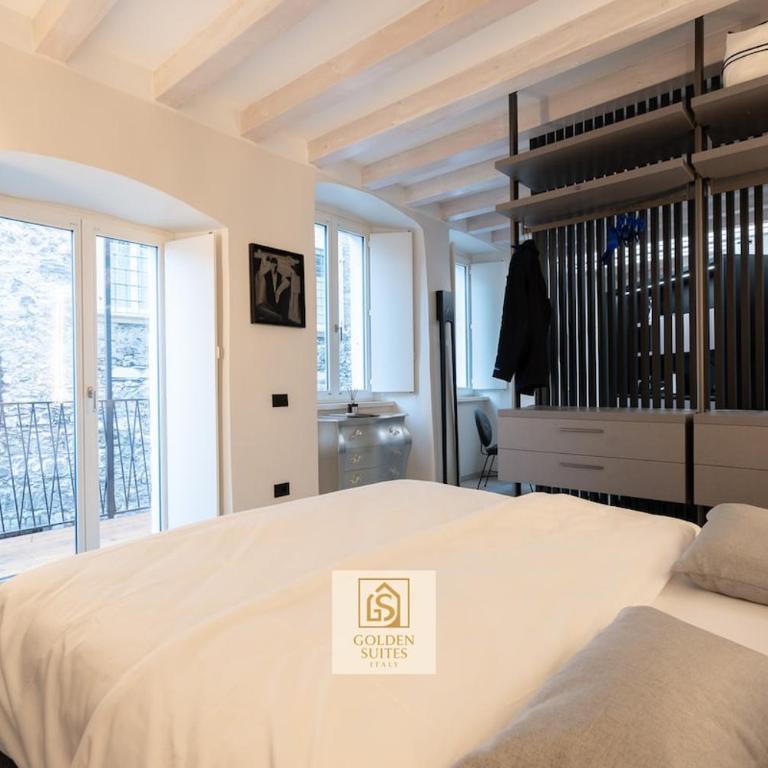 GoldenSuitesItaly Duomo Luxury Apartment 1 - One-Bedroom Apartment - 17