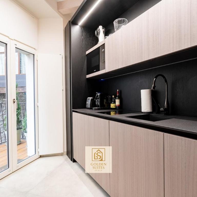 GoldenSuitesItaly Duomo Luxury Apartment 1 - One-Bedroom Apartment - 22