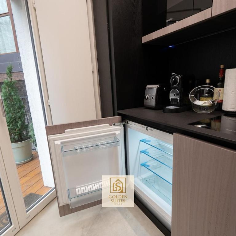 GoldenSuitesItaly Duomo Luxury Apartment 1 - One-Bedroom Apartment - 24
